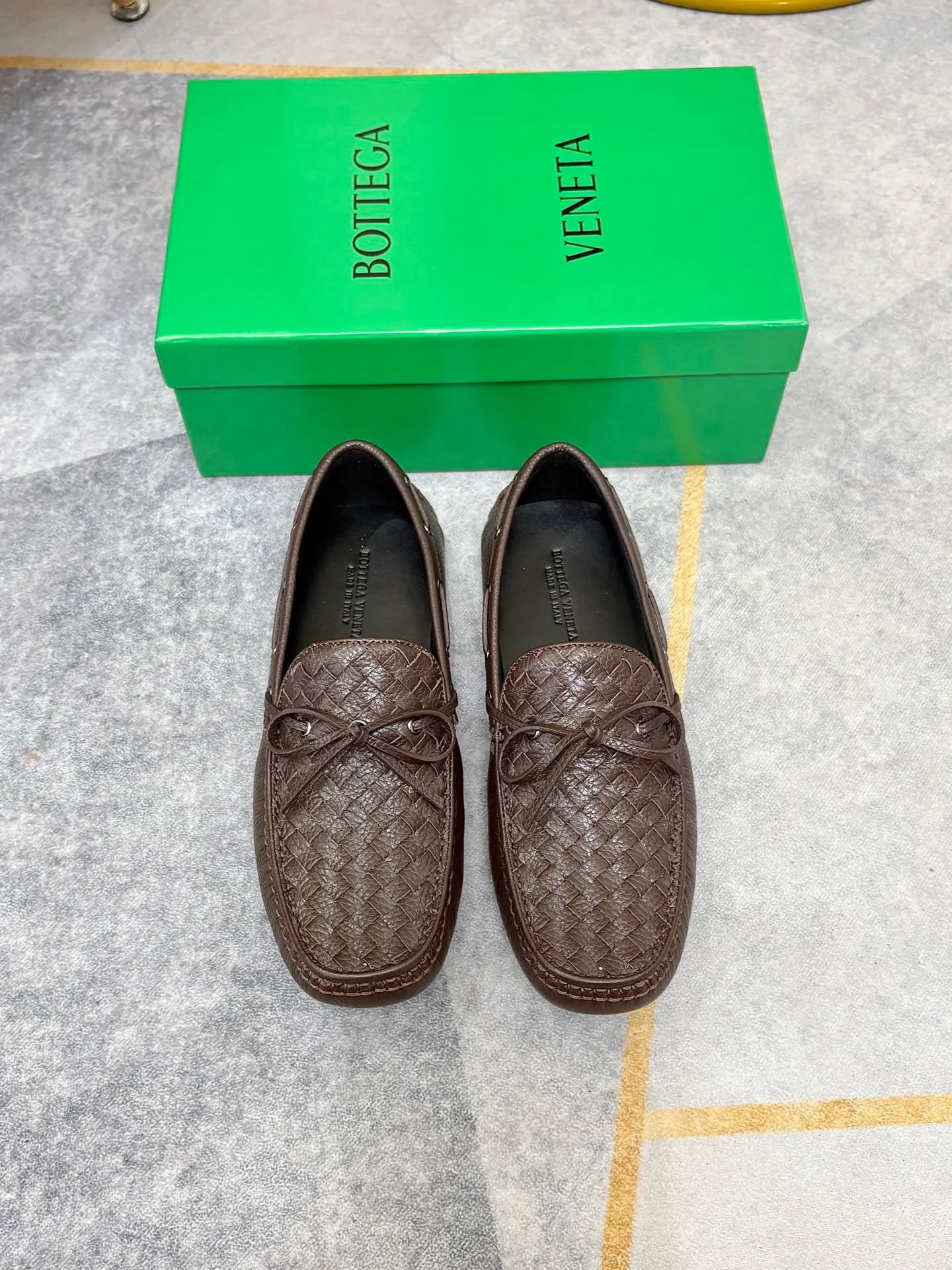 P420💰 (Niu Li + Niu Pad) [BV] The latest hot style‼ ️Casual men's shoes, uppers imported first-layer cowhide ➕Full imported cowhide lining✔️Exquisite workmanship, excellent foot feel, special rubber soles✔️, cool and fashionable, the latest fashion, fashionable outsole, hurry up.  Code number: 38-44 (can be customized to 37.45, non-refundable)